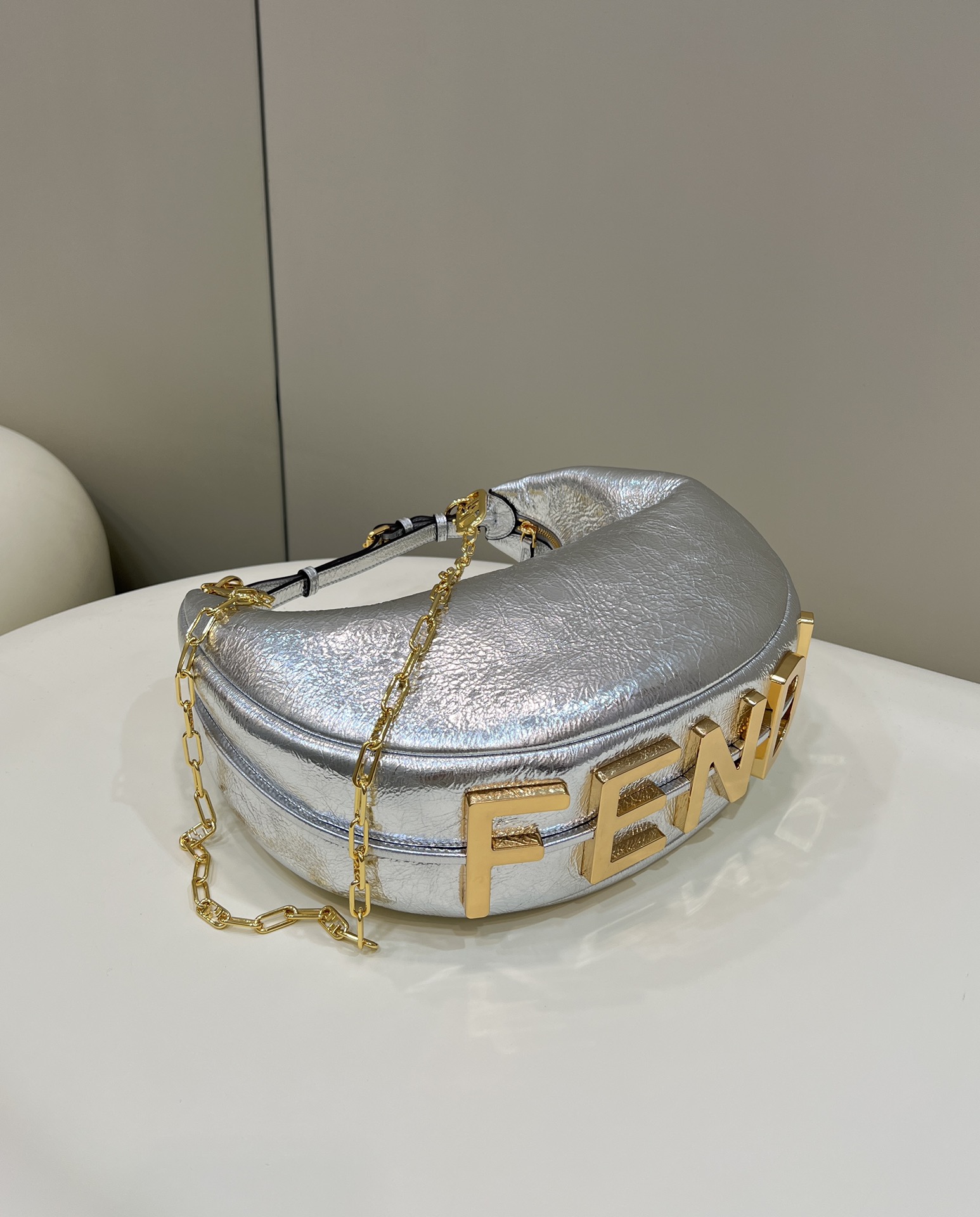 F**di graphy icon bag