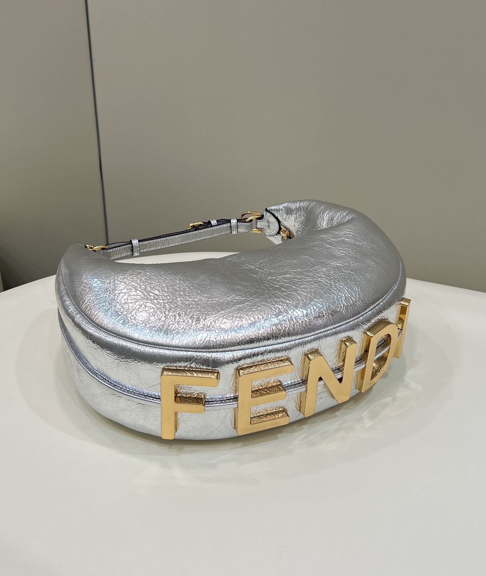 F**di graphy icon bag
