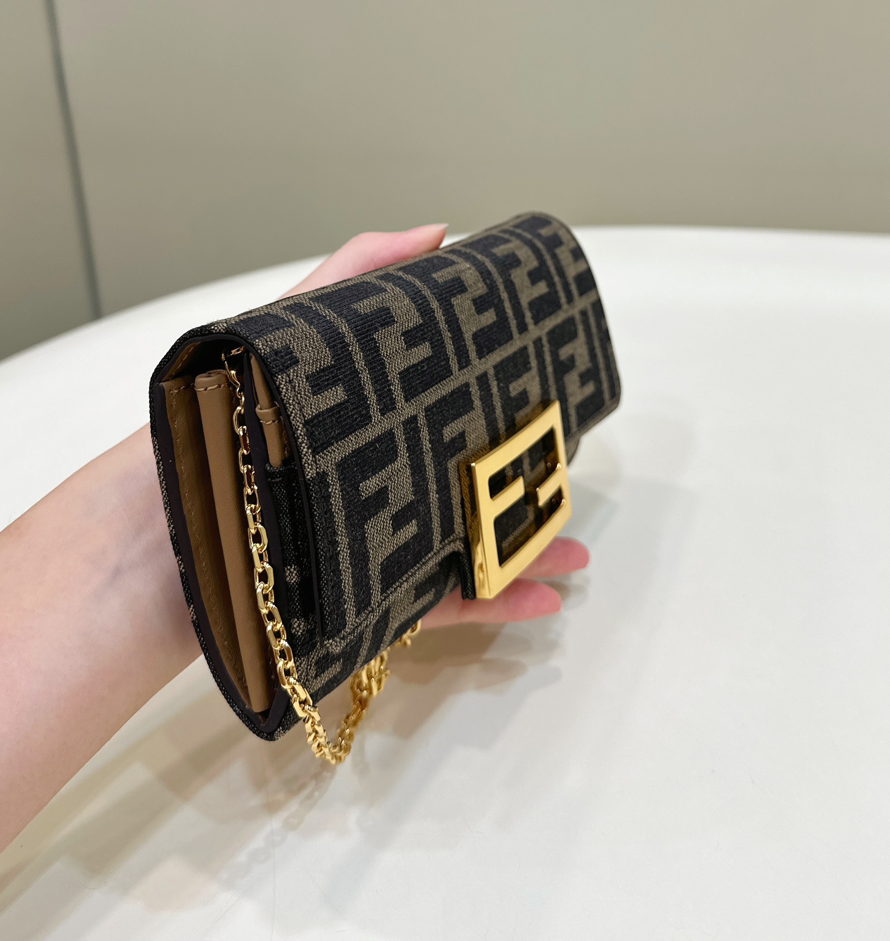 F**di chain bag