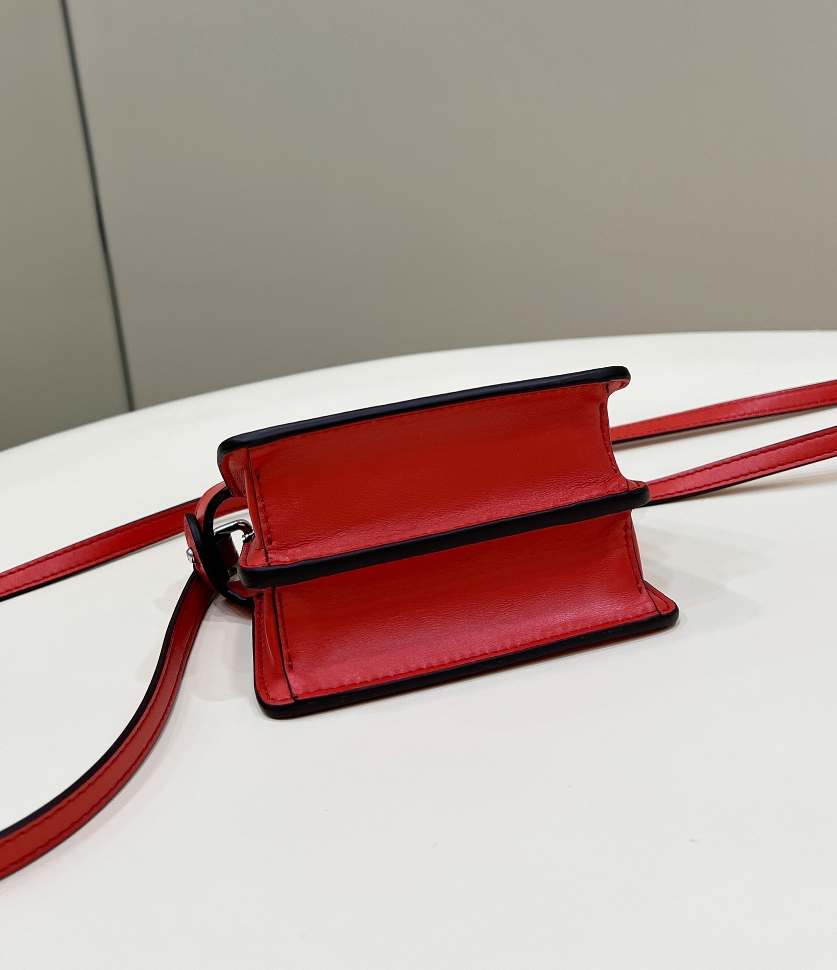 F**di nano peekaboo maxi handle