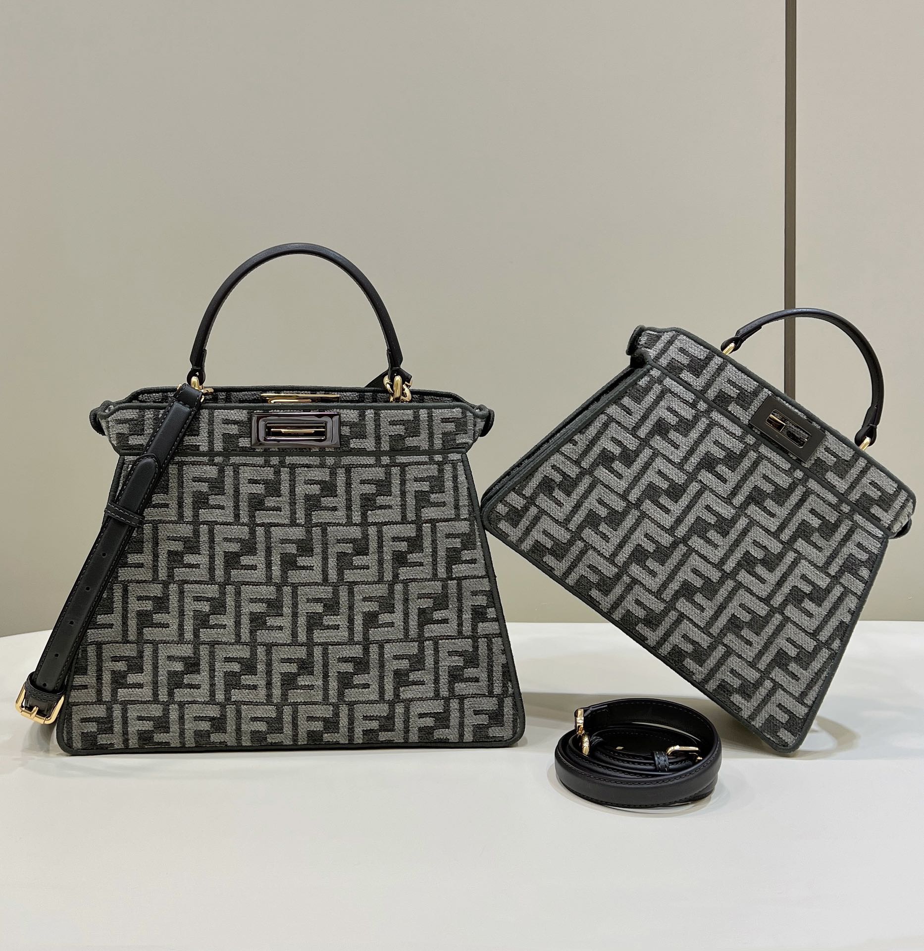 F**di peekaboo large bag