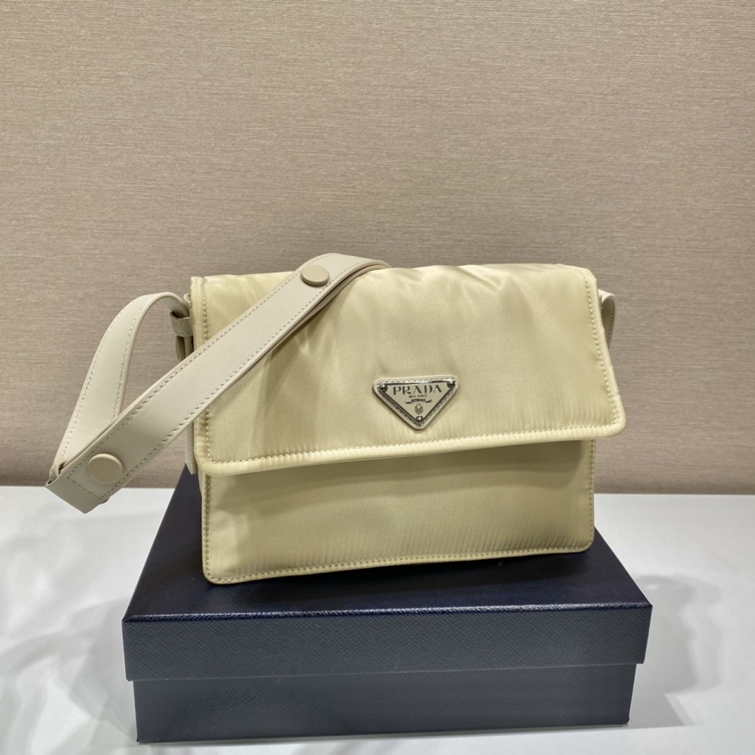 Pra*a small padded re-nylon shoulder bag