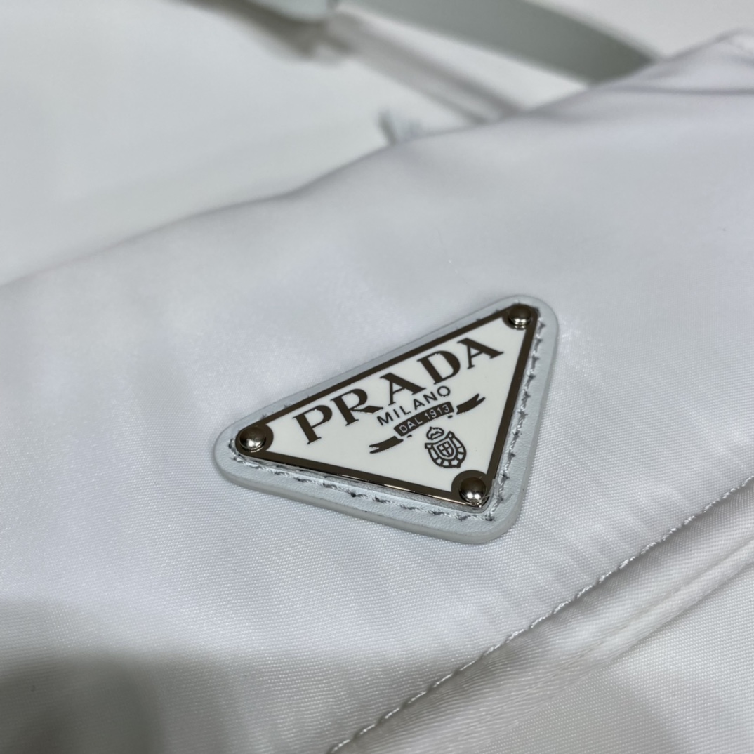 Pra*a small padded re-nylon shoulder bag