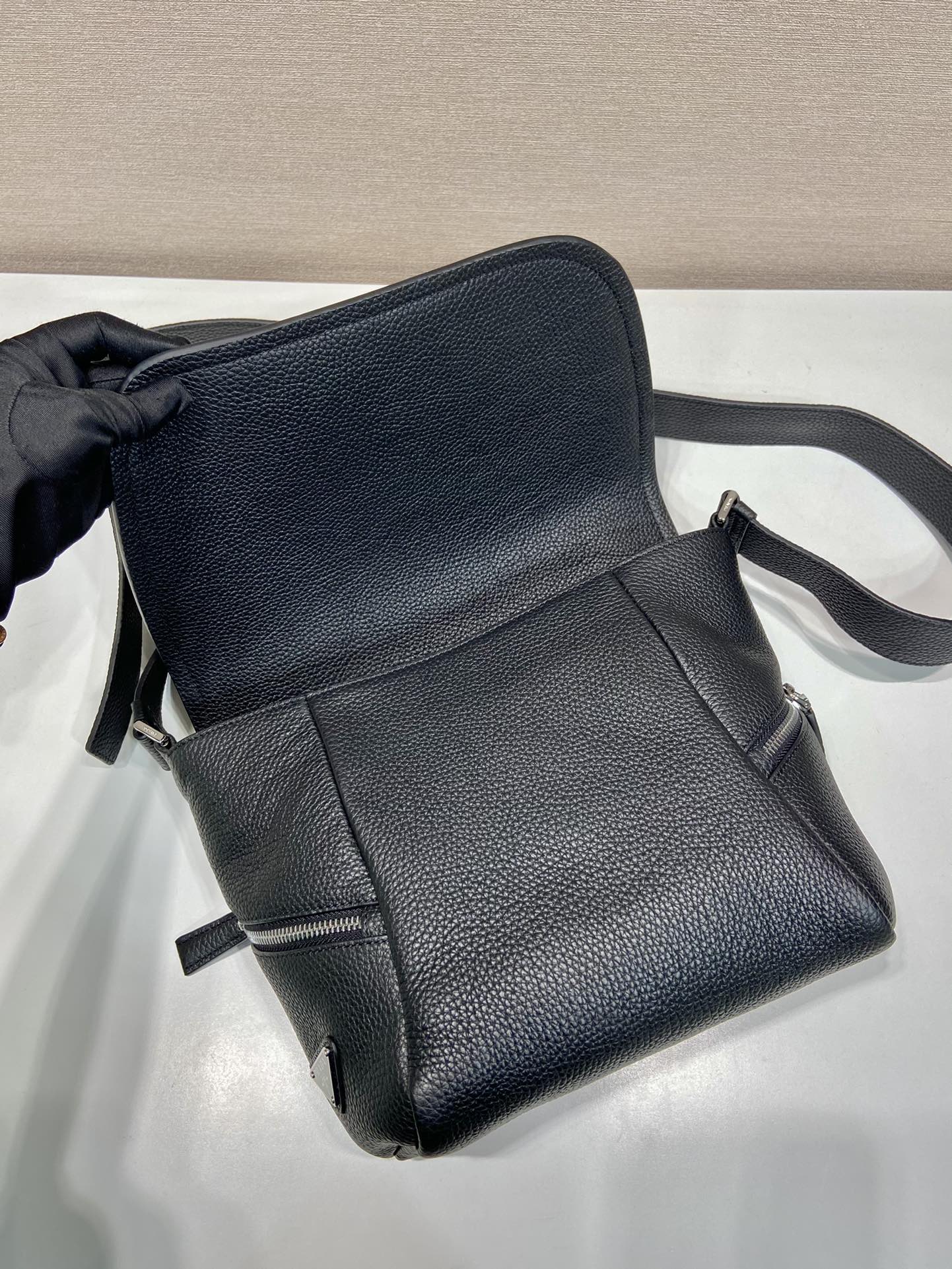 Pra*a leather bag with shoulder strap