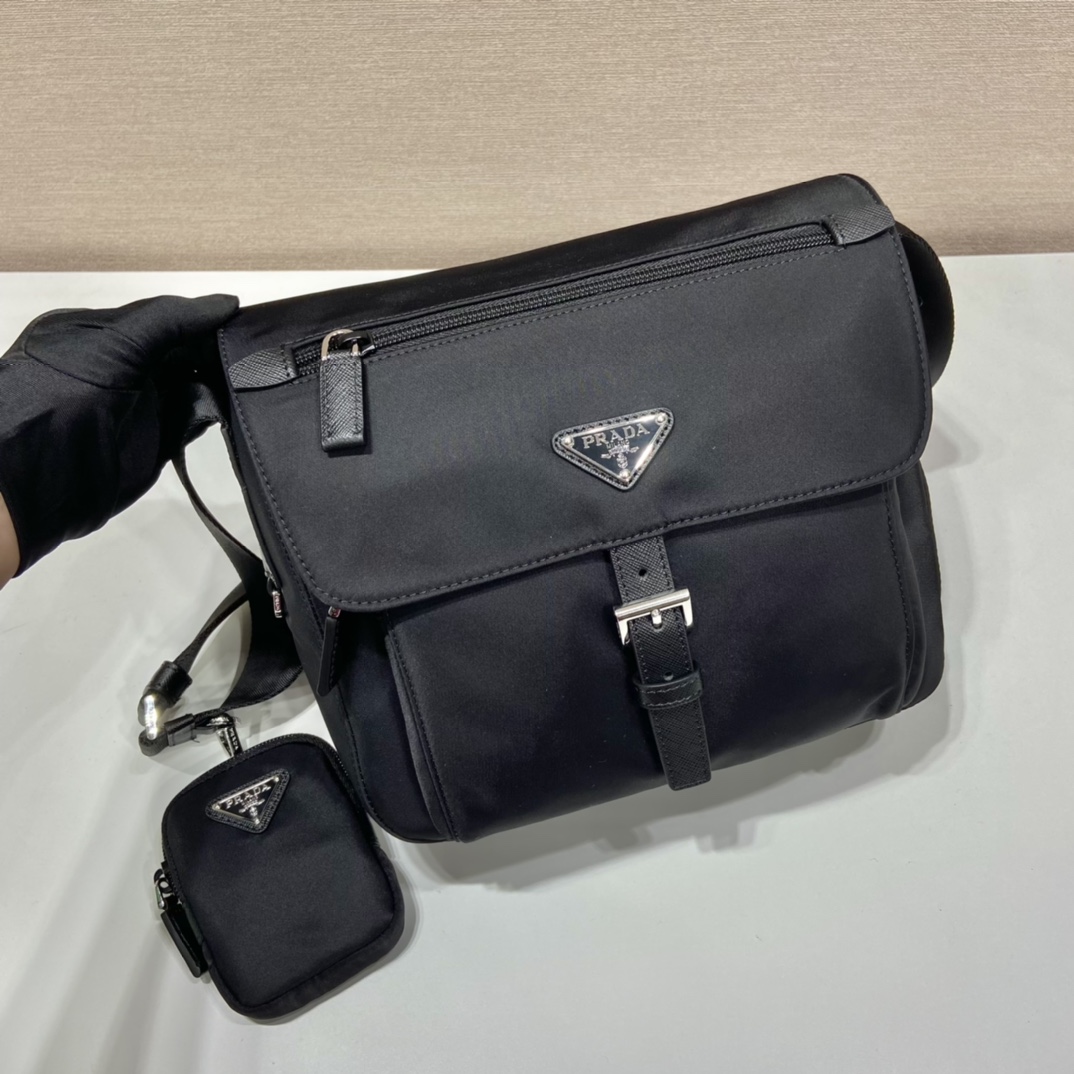 Re-Nylon shoulder bag