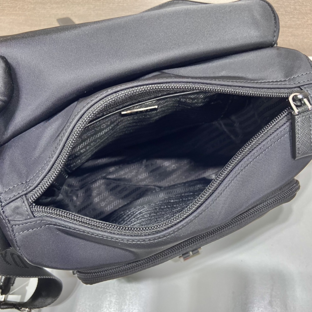 Re-Nylon shoulder bag