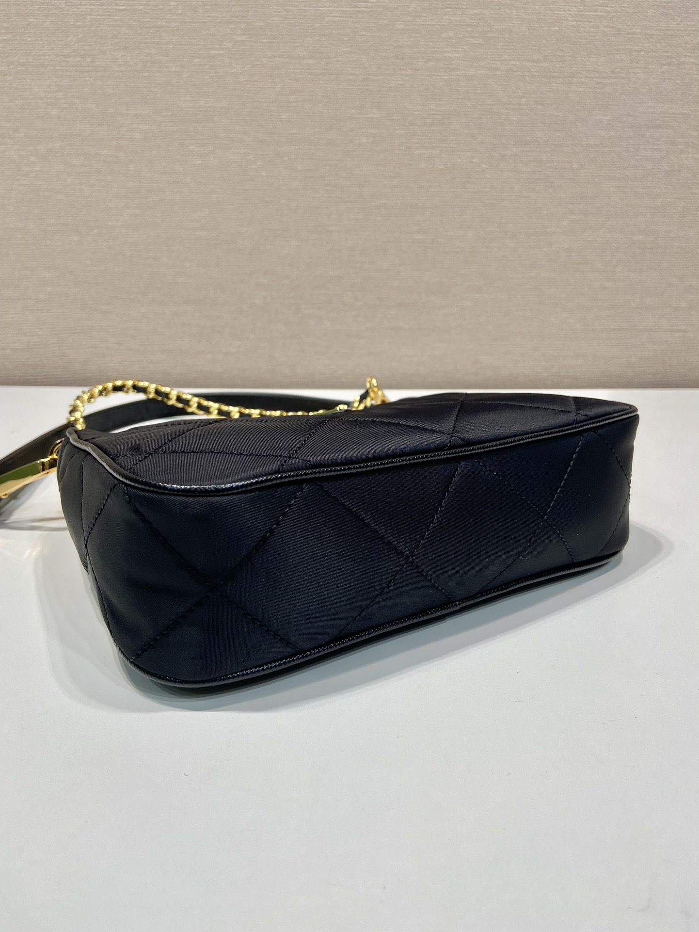 Pra*a re-edition 1995 chaîne re-nylon mini-bag