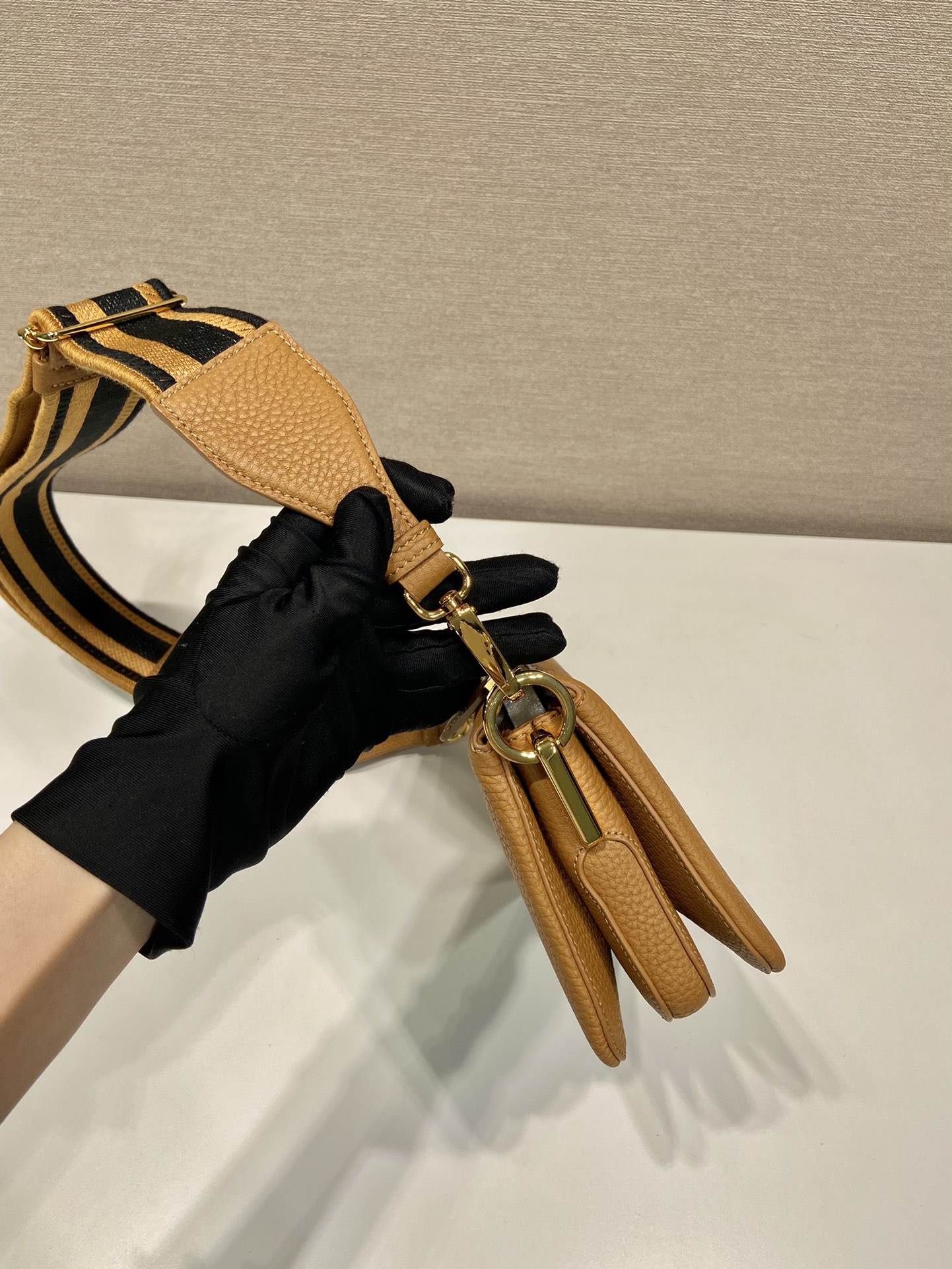 Pra*a leather shoulder bag