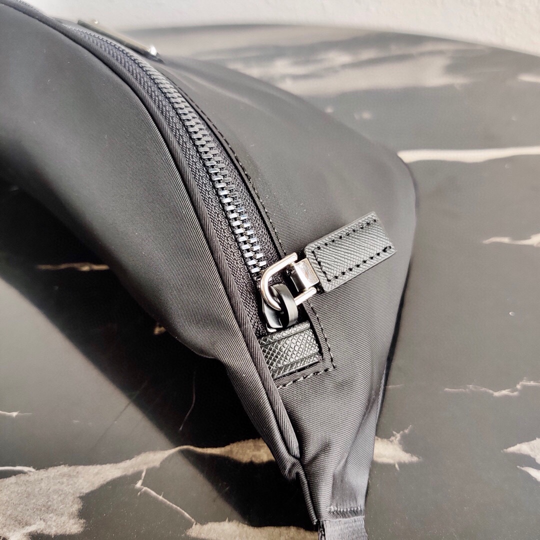 Pra*a  black re-nylon belt bag