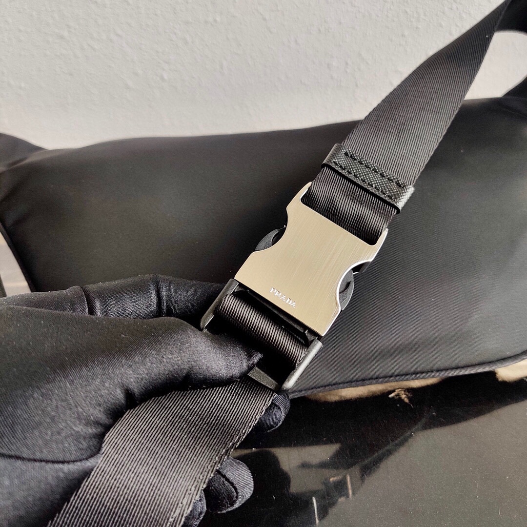 Pra*a  black re-nylon belt bag