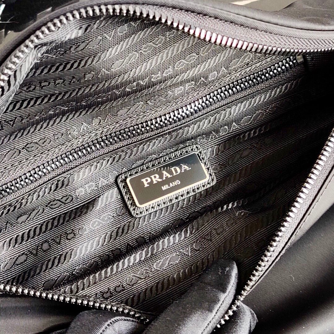Pra*a  black re-nylon belt bag