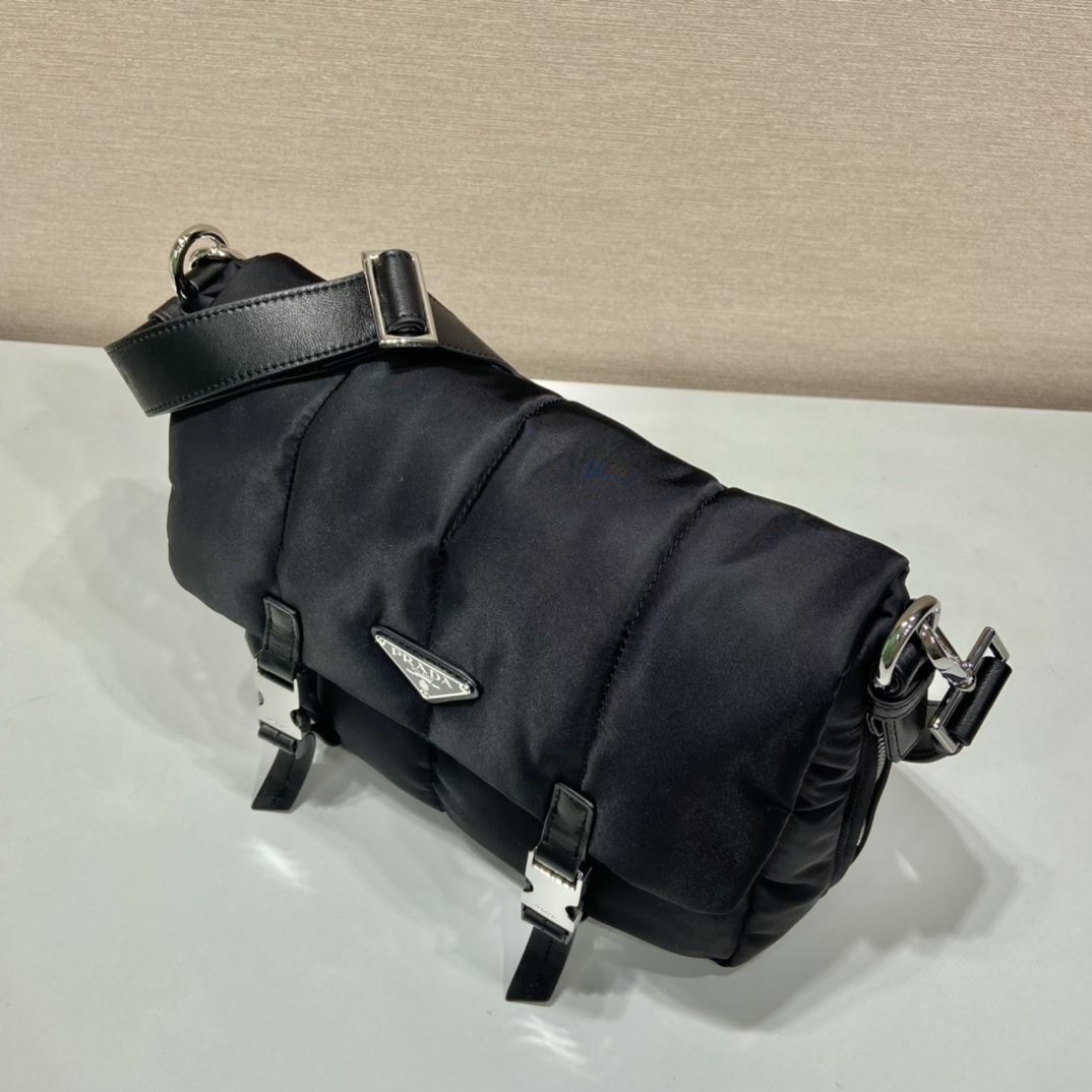 Pra*a re-nylon bag