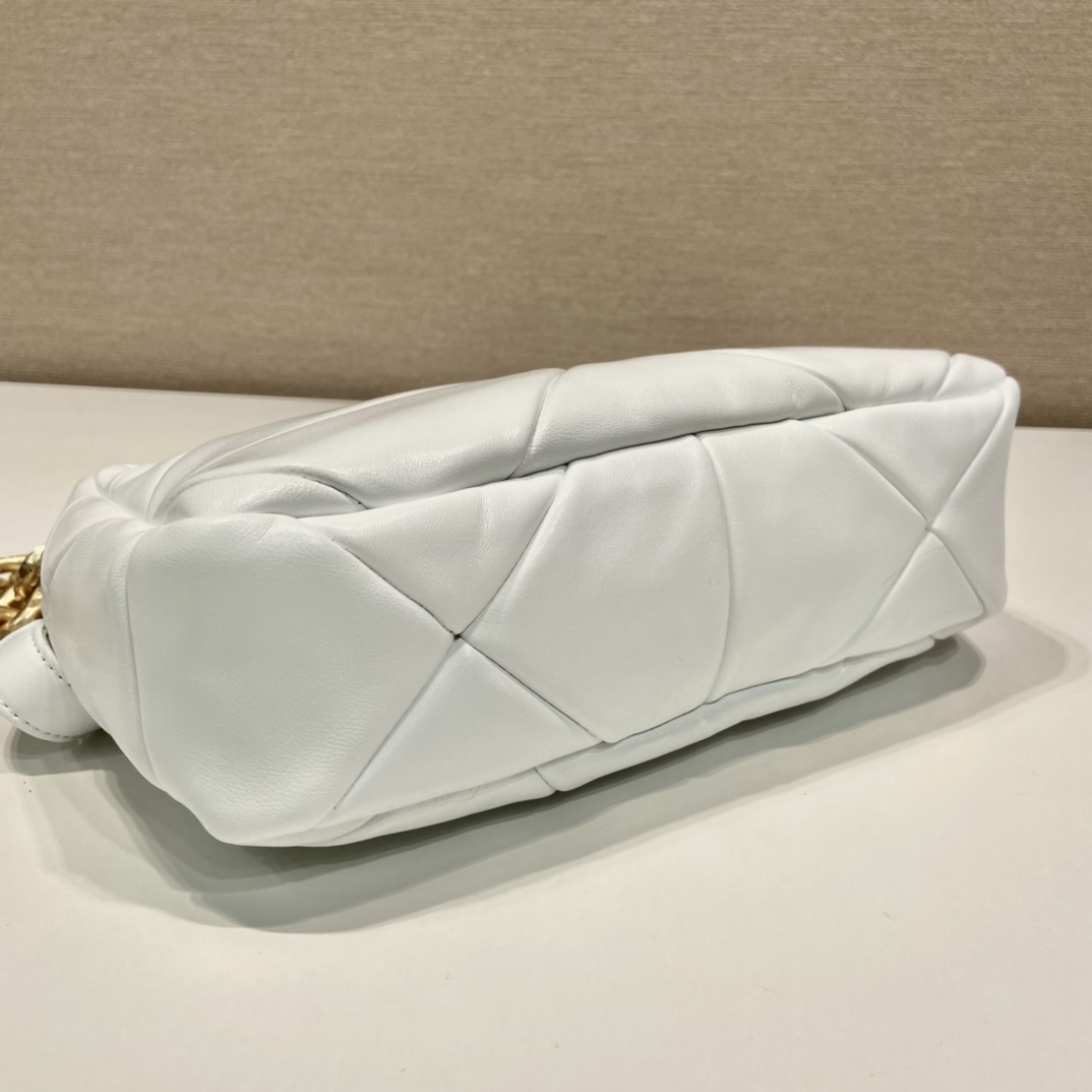 Pra*a leather shoulder bag