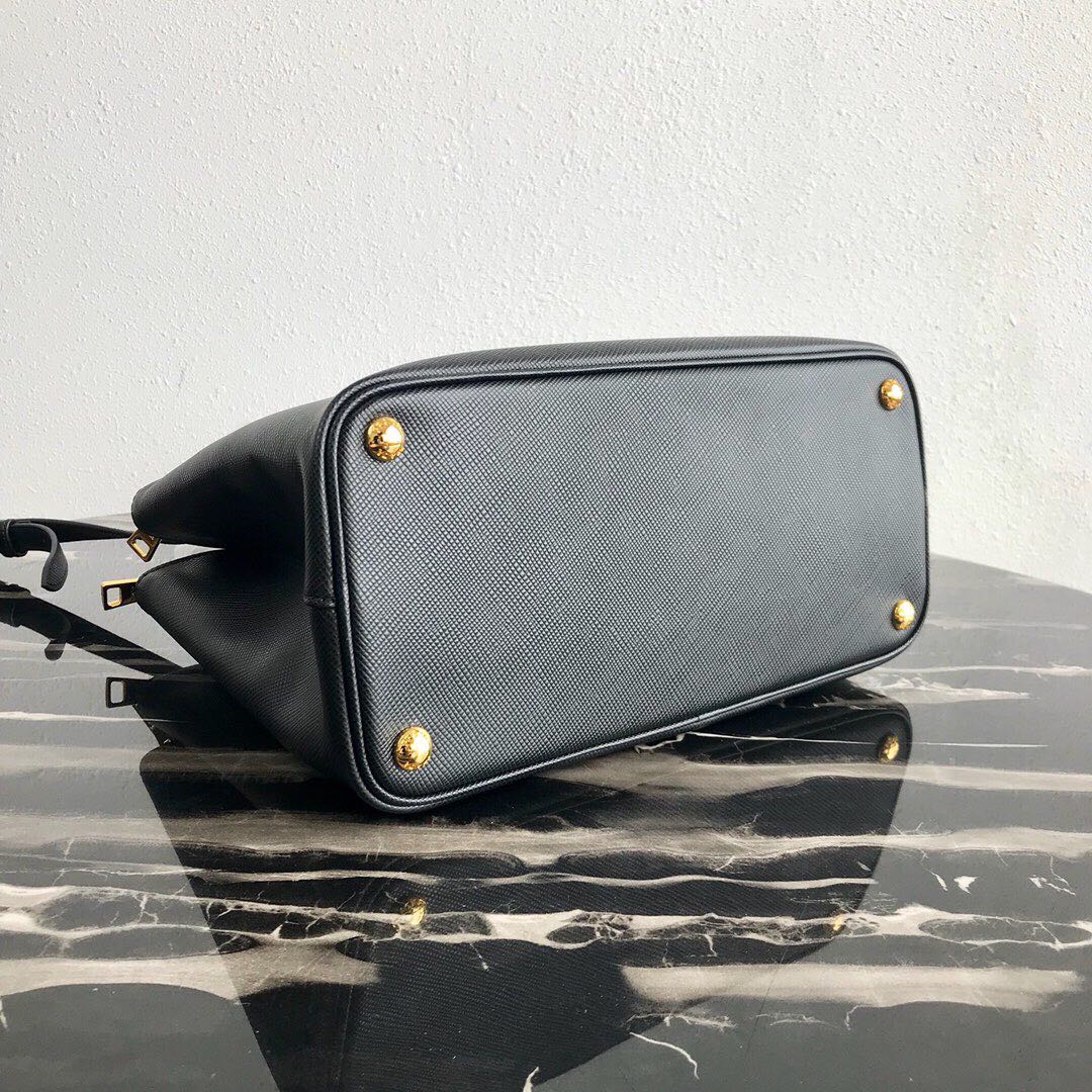 Pra*a galleria saffiano leather bag