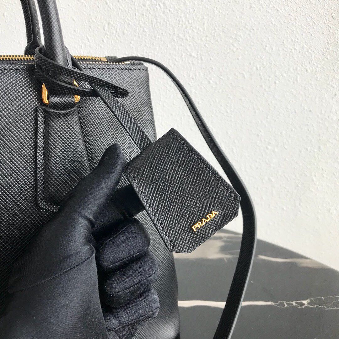 Pra*a galleria saffiano leather bag
