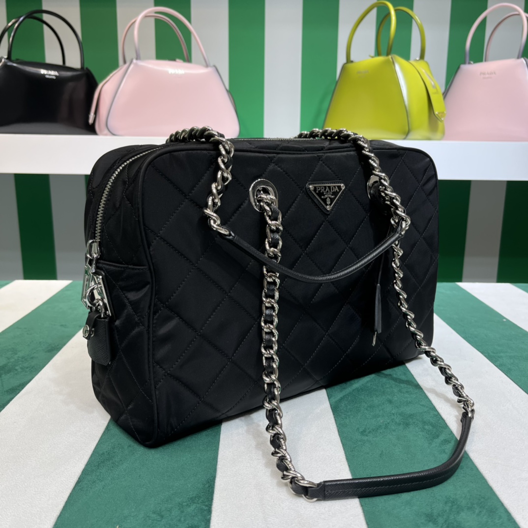 Pra*a handbag