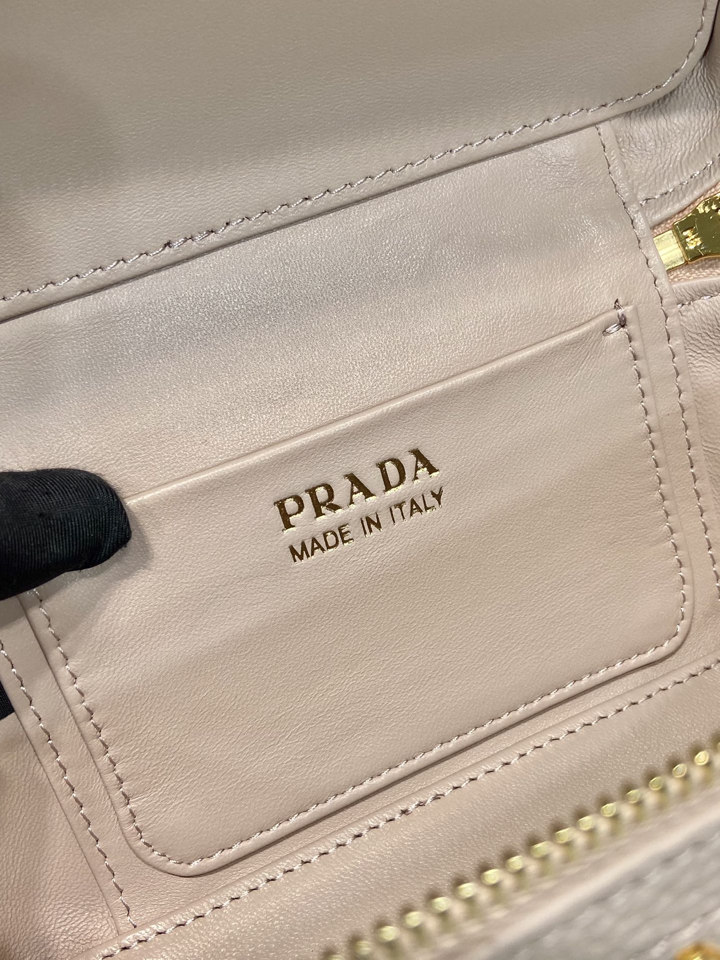 Pra*a leather mini-bag