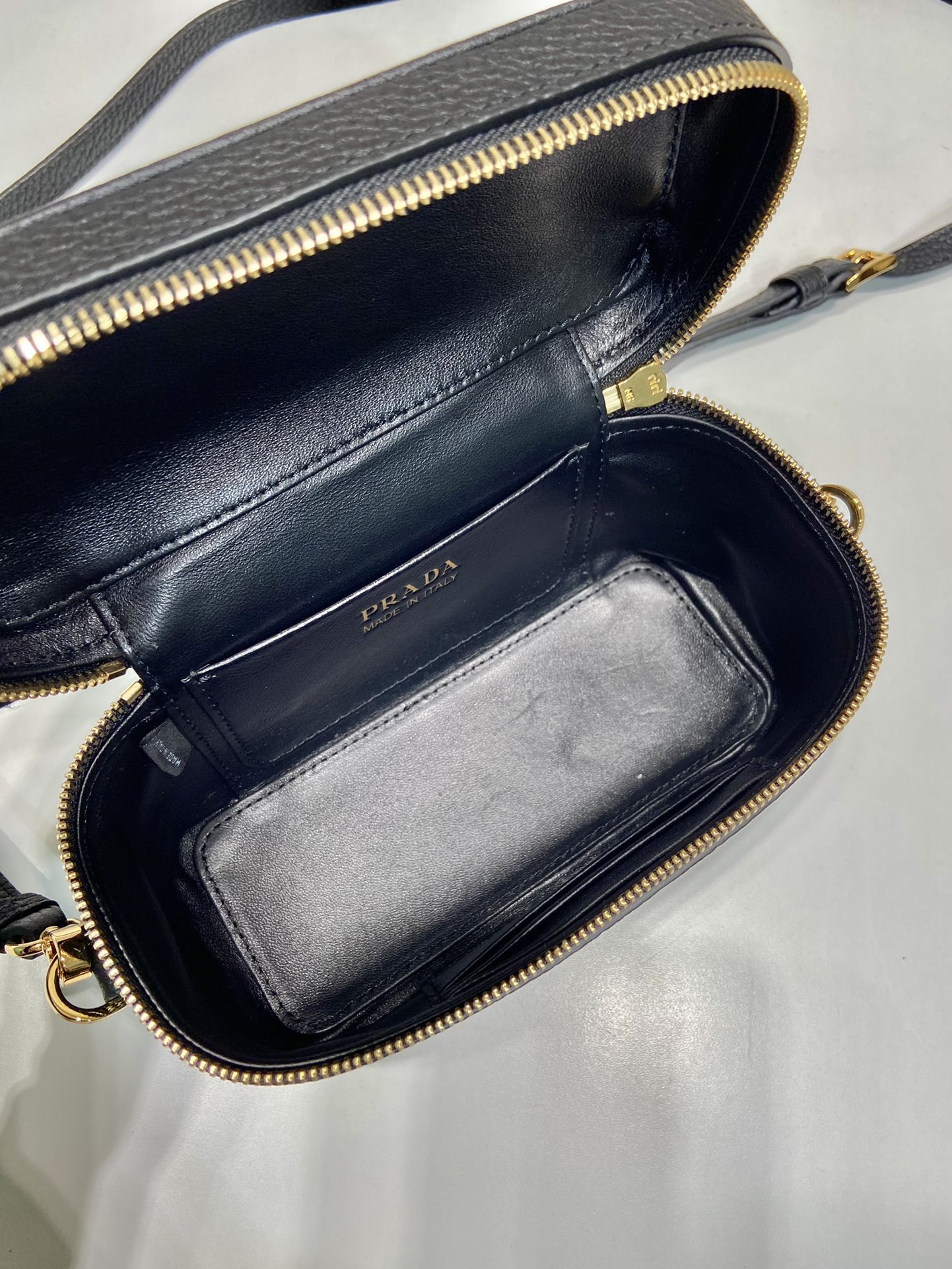 Pra*a leather mini-bag
