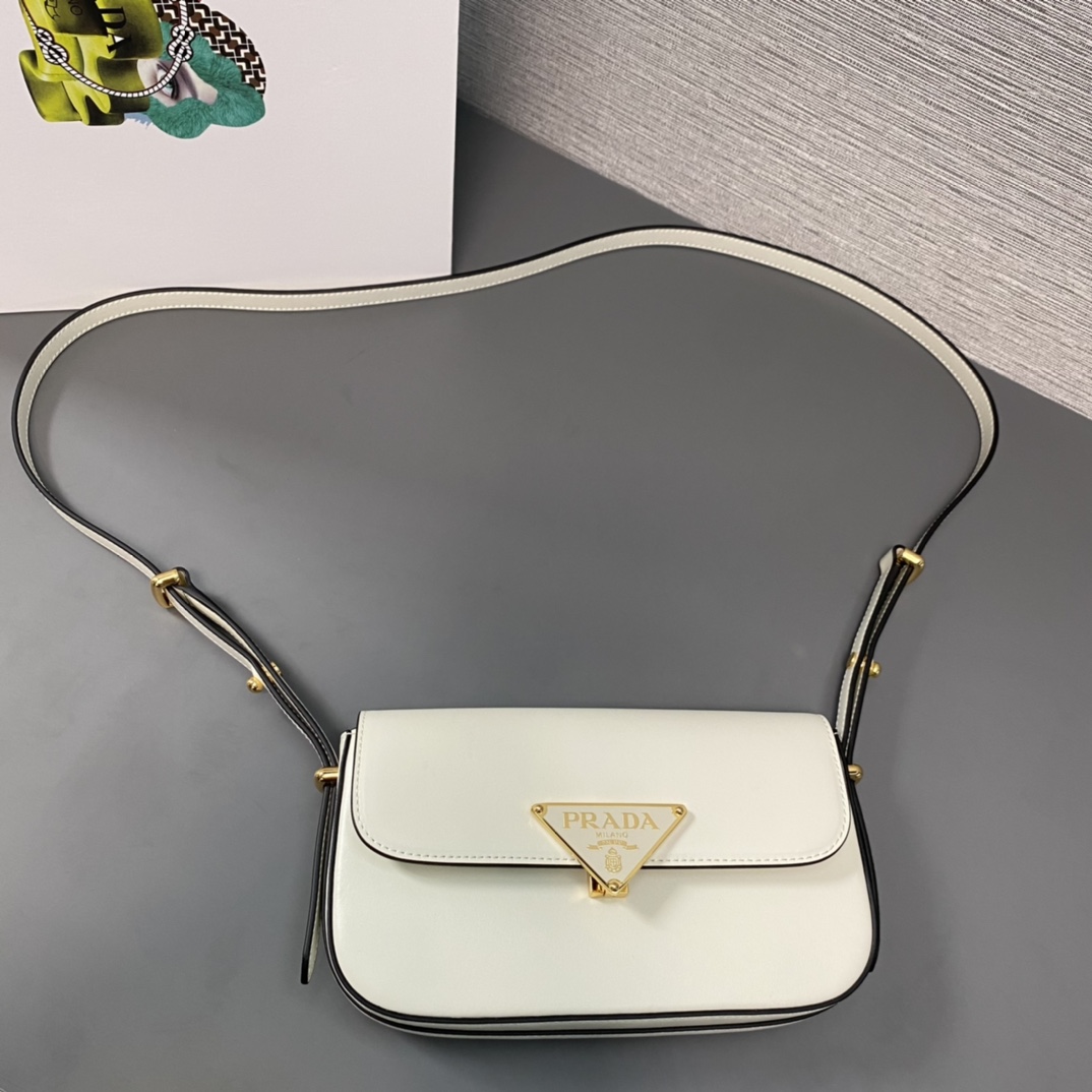 Pra*a leather shoulder bag
