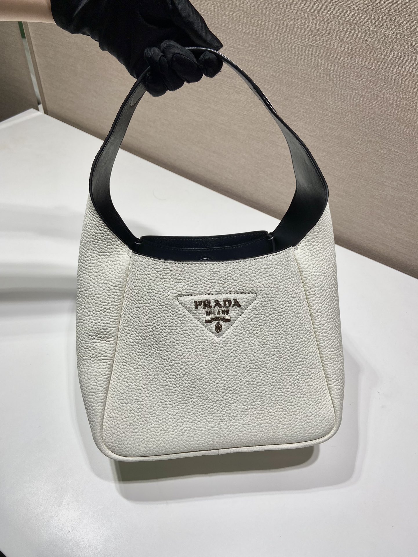 Pra*a leather handbag