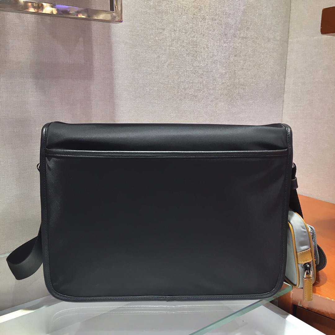 Pra*a re-nylon messenger bag