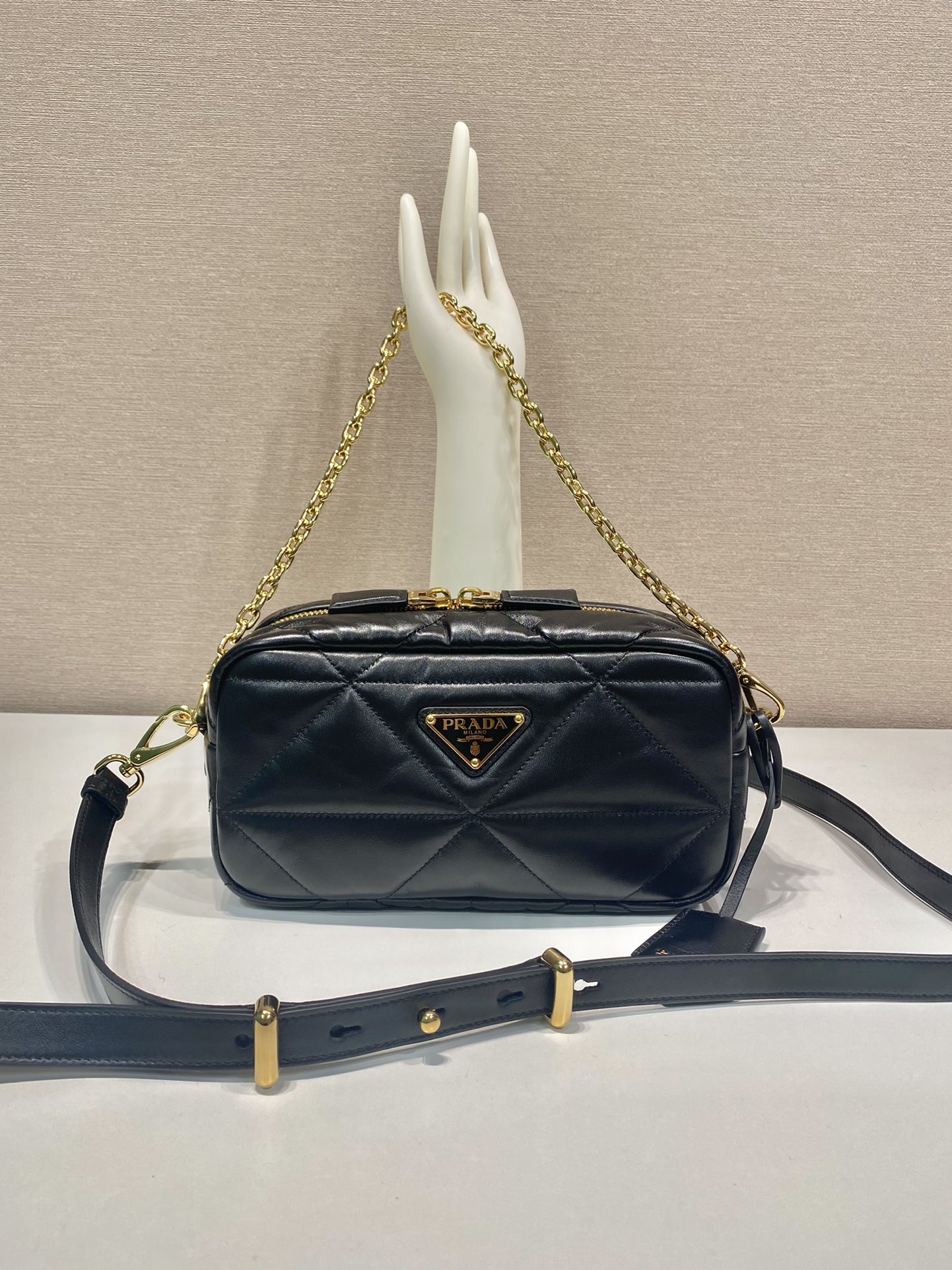 Pra*a camera bag