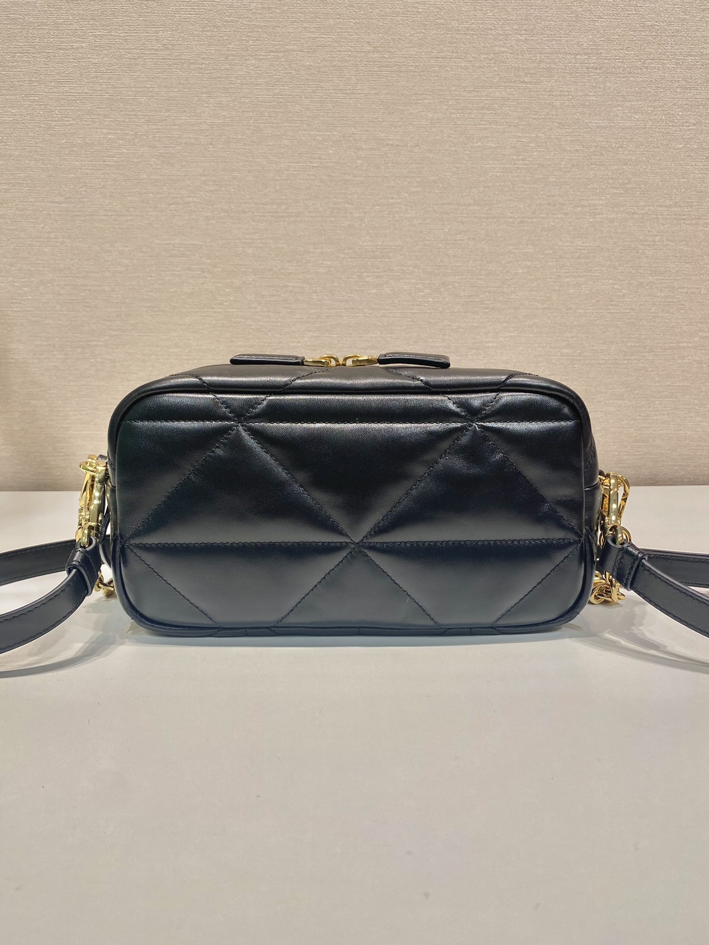 Pra*a camera bag