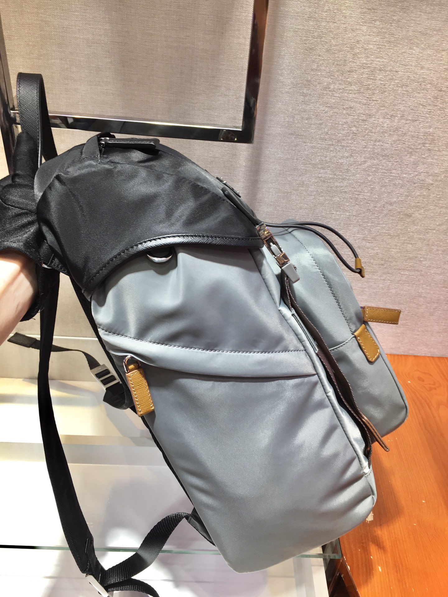 Pra*a  backpack