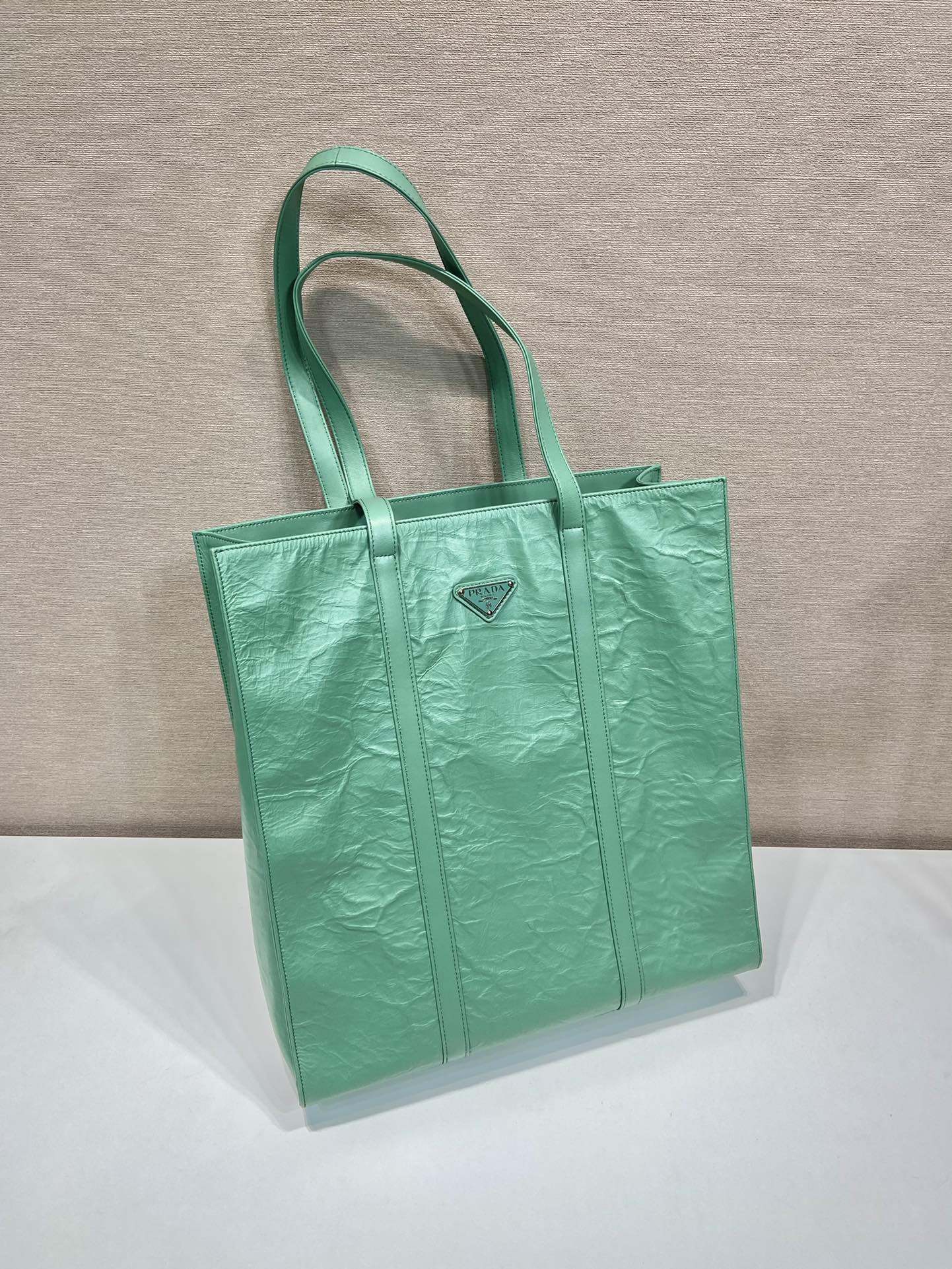 Pra*a medium antique nappa leather tote bag