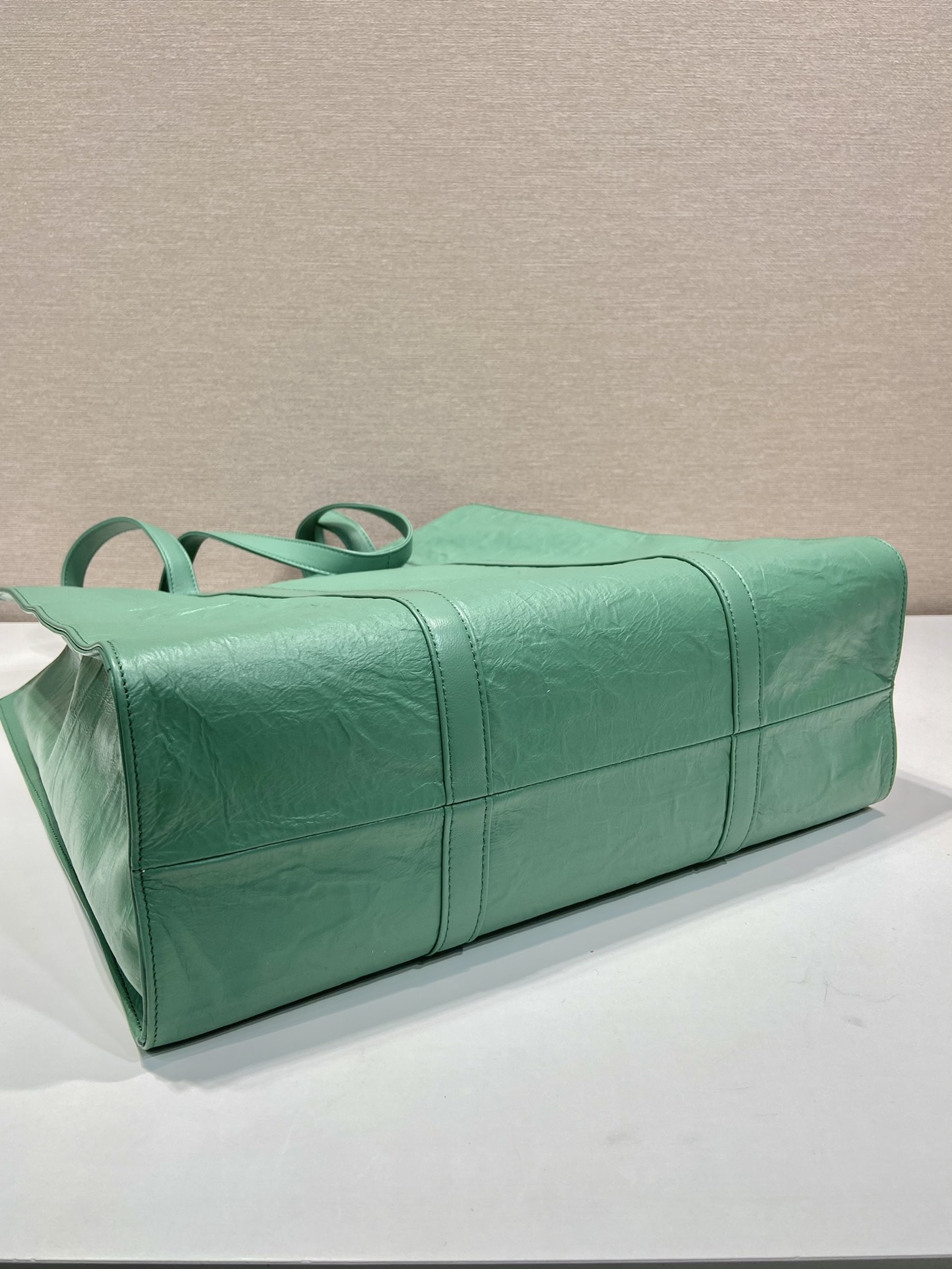 Pra*a medium antique nappa leather tote bag