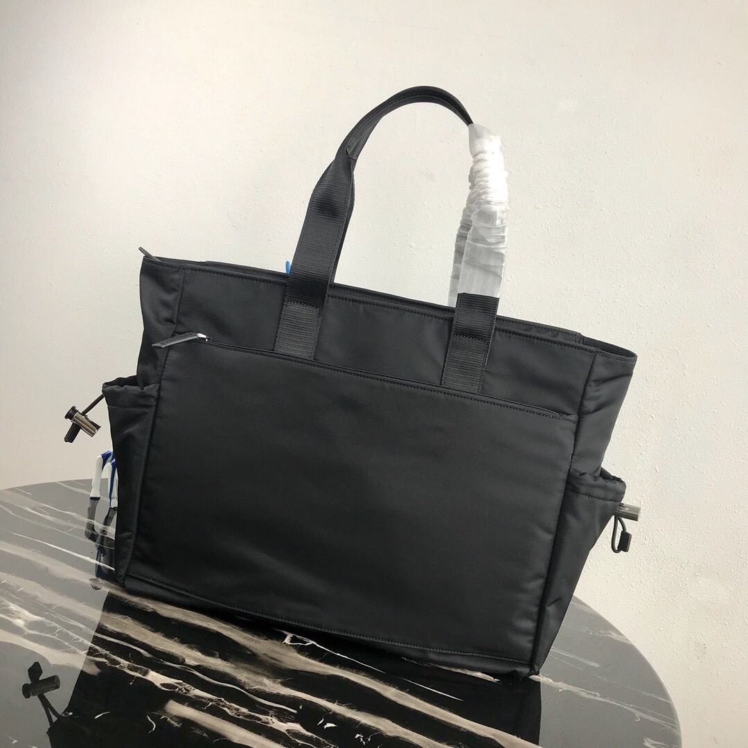Pra*a nylon tote bag