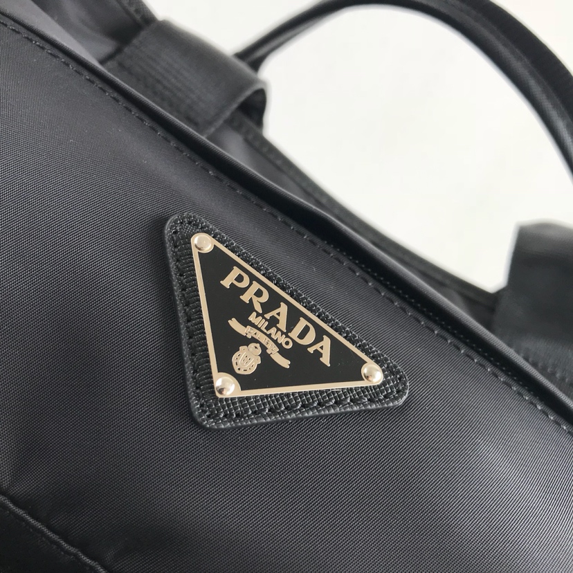 Pra*a tote bag