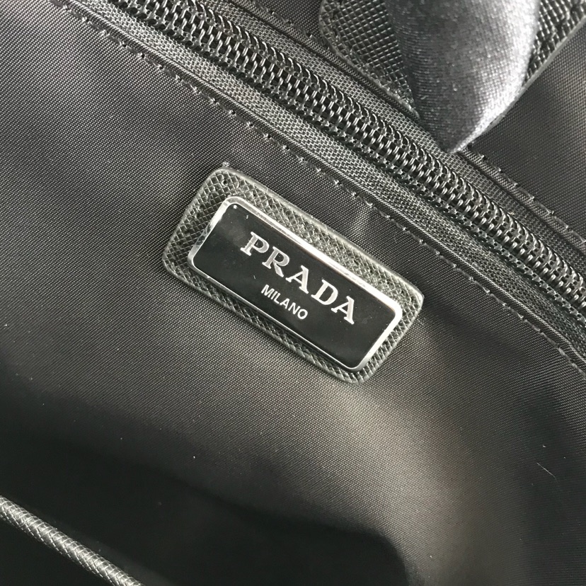 Pra*a tote bag