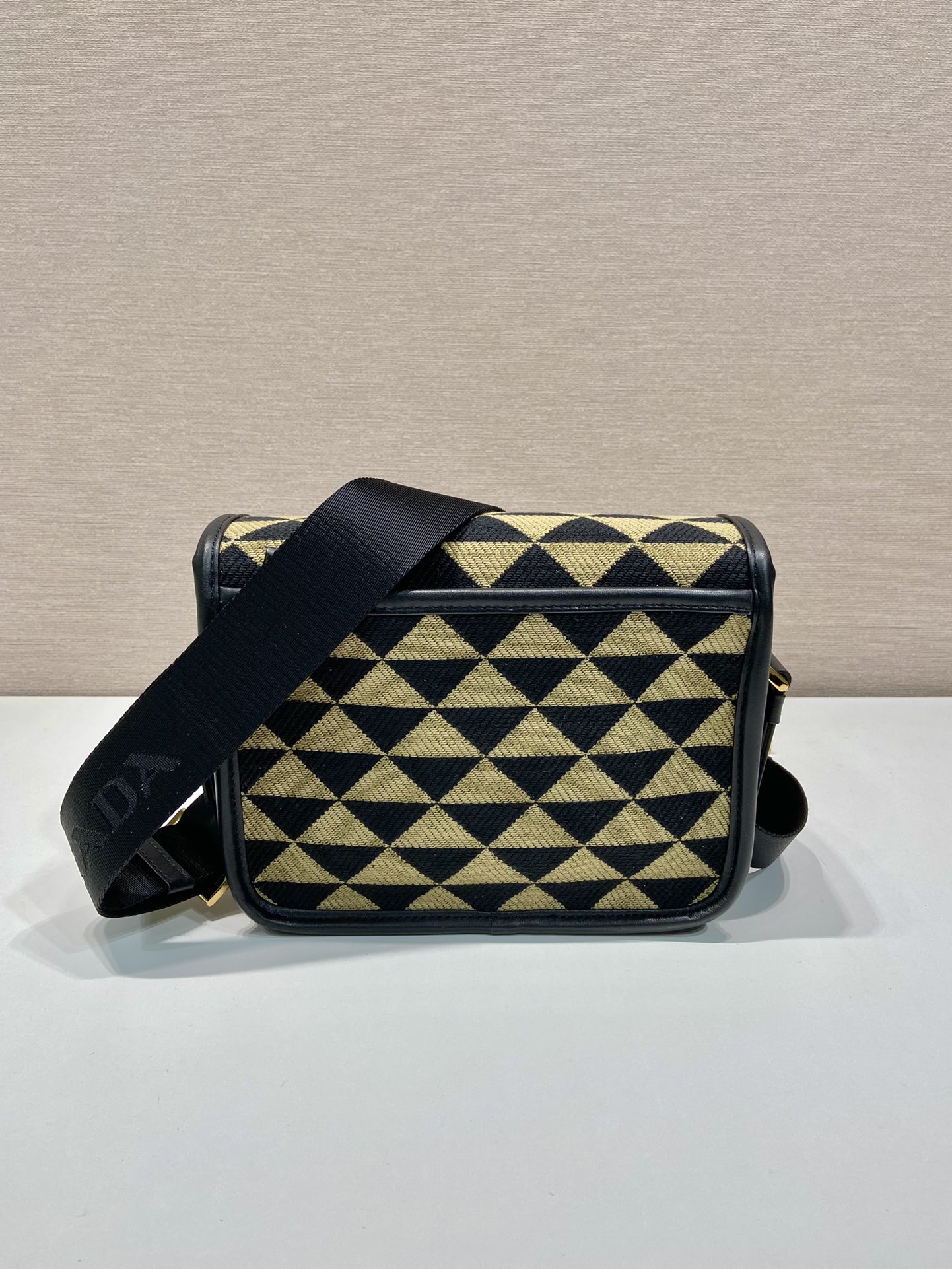 Pra*a shoulder bag