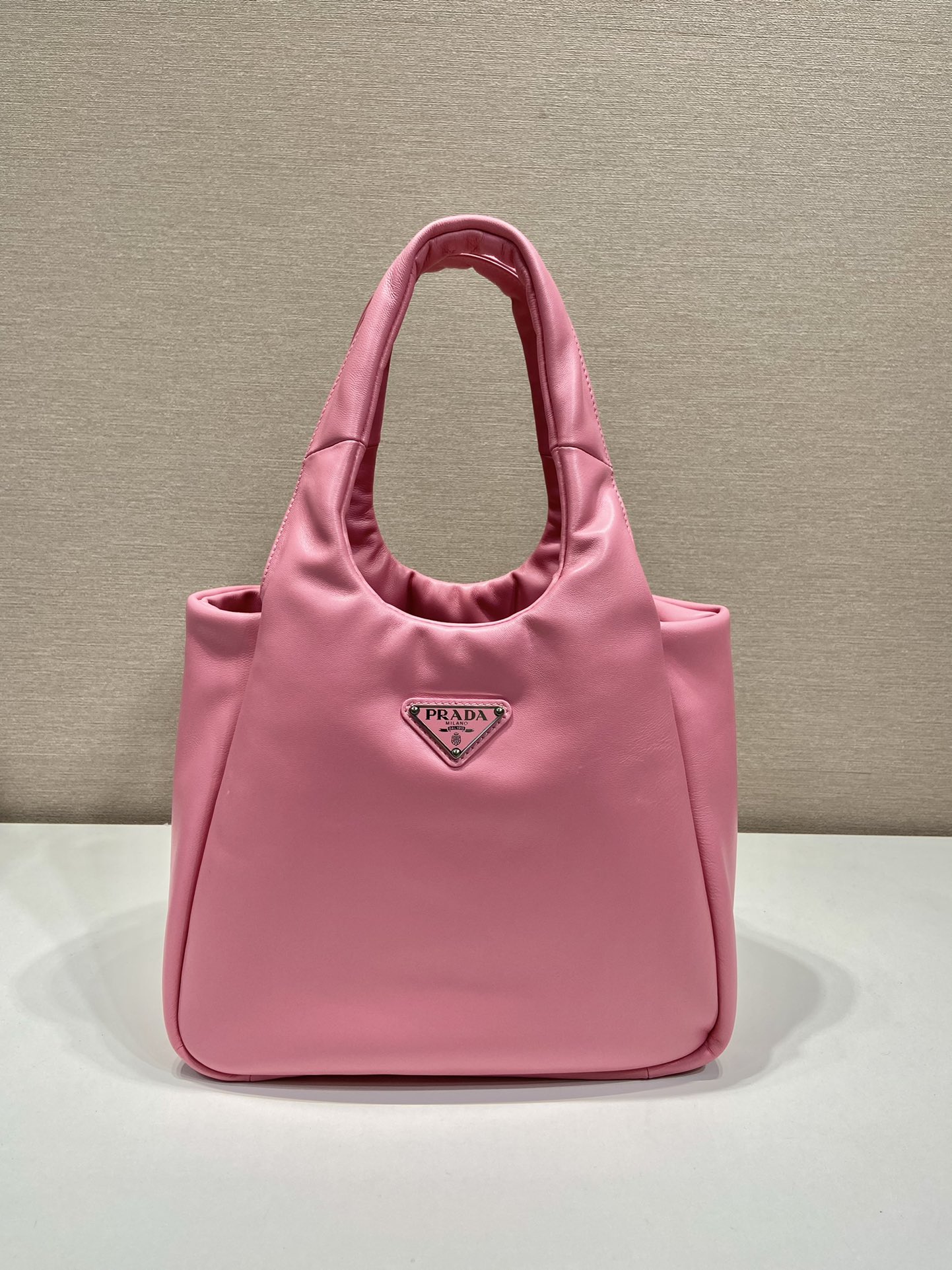 medium padded Pra*a soft nappa leather bag