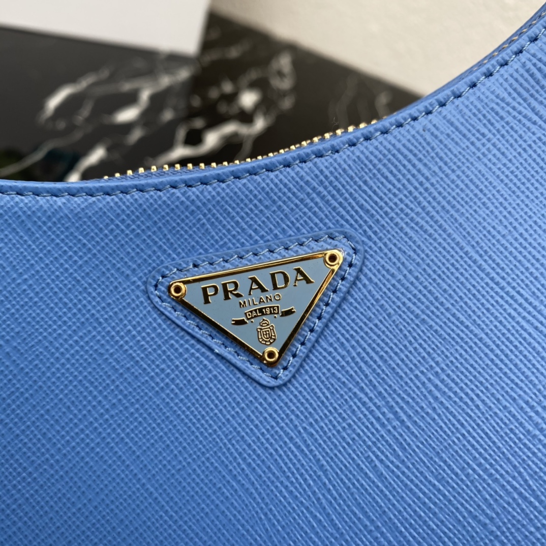 Pra*a re-edition 2005 saffiano leather bag