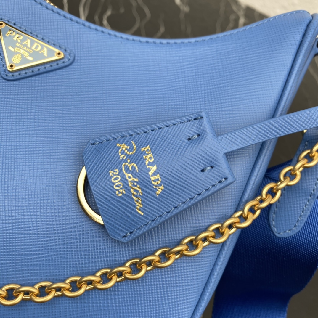 Pra*a re-edition 2005 saffiano leather bag