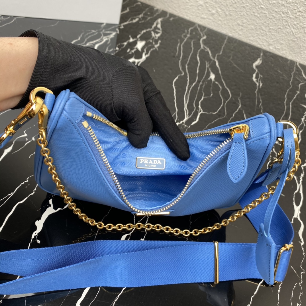 Pra*a re-edition 2005 saffiano leather bag