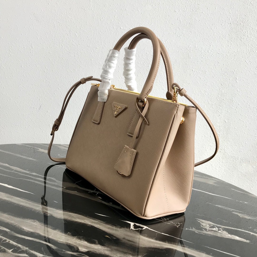 medium Pra*a galleria saffiano leather bag