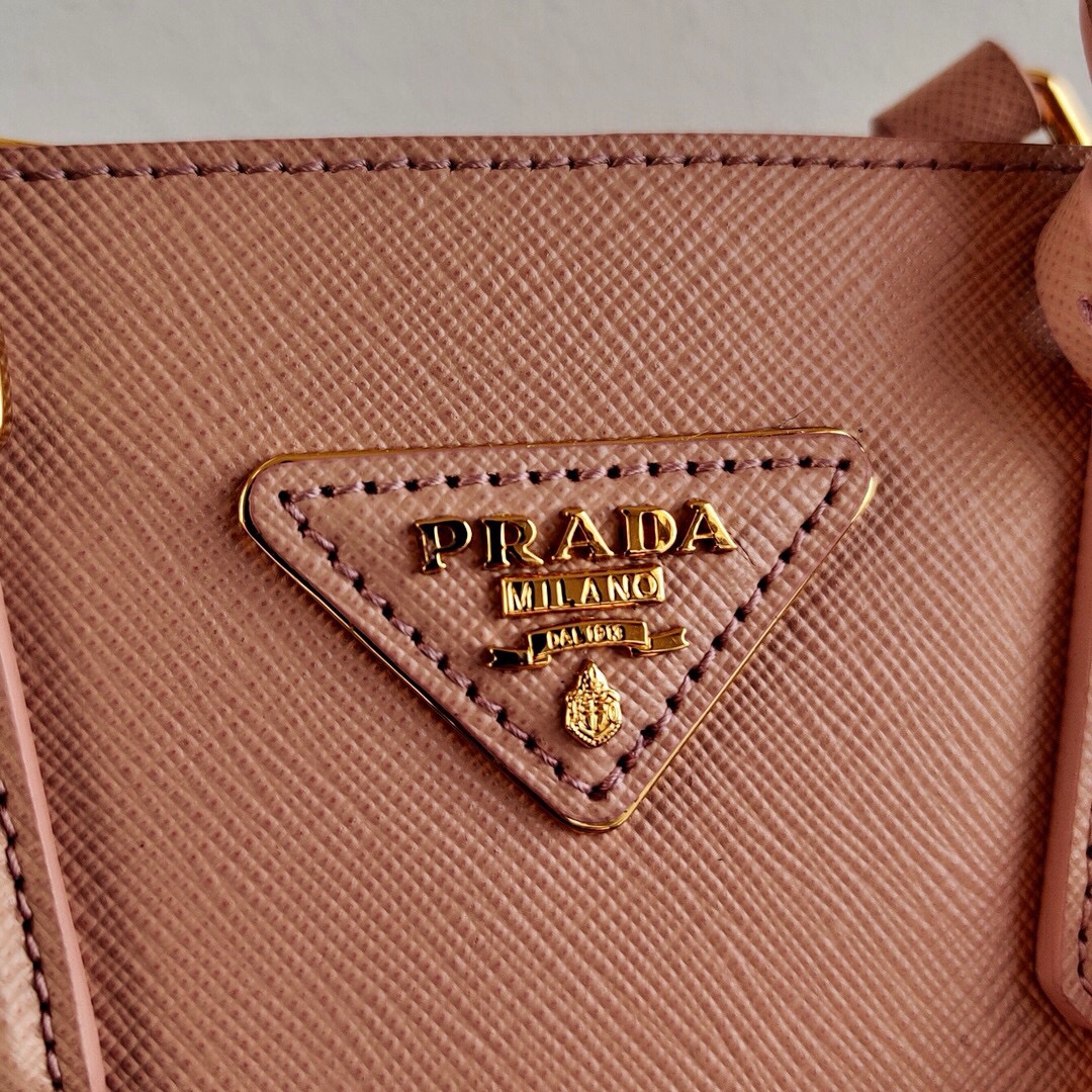 Pra*a galleria saffiano leather mini-bag