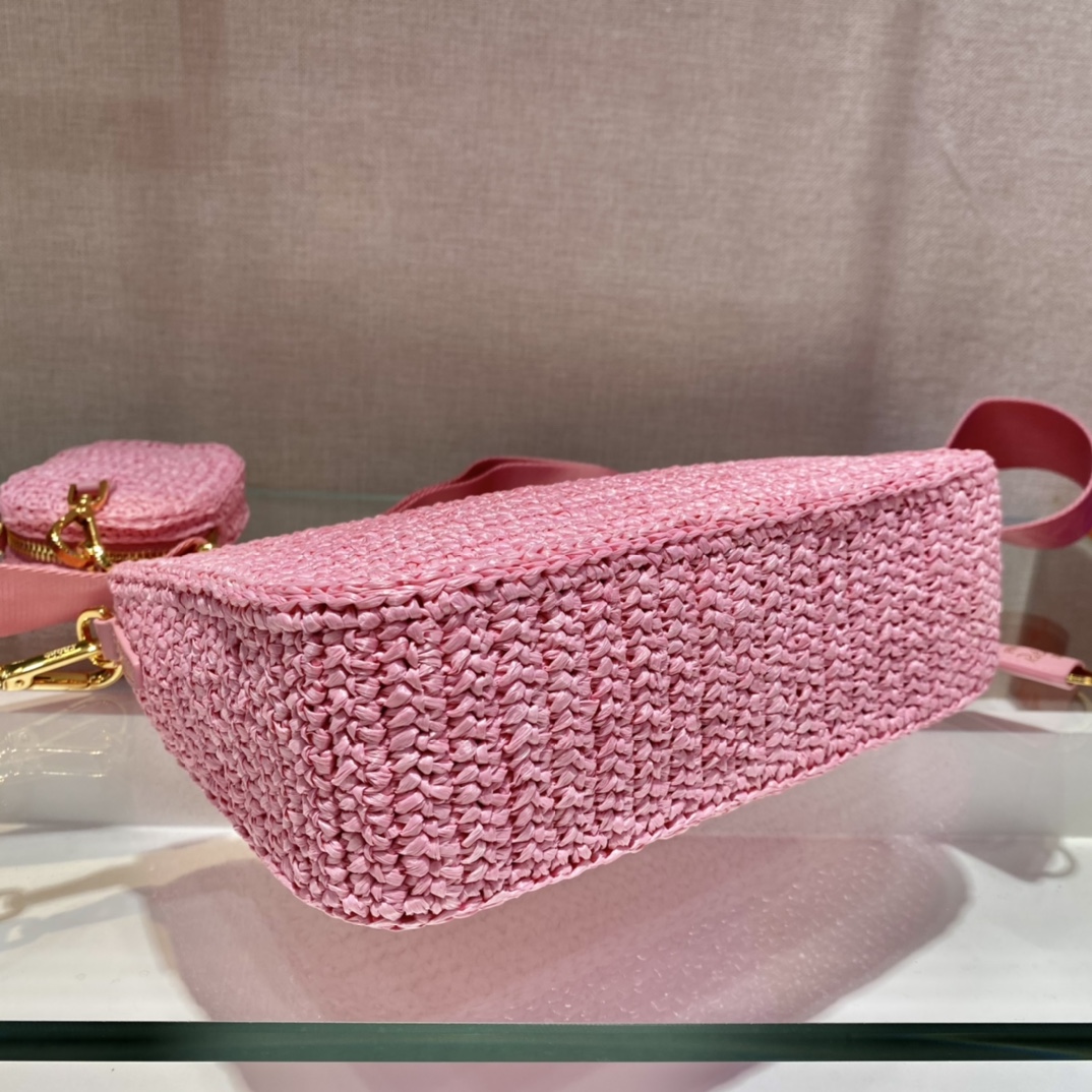 Pra*a re-edition 2005 bag