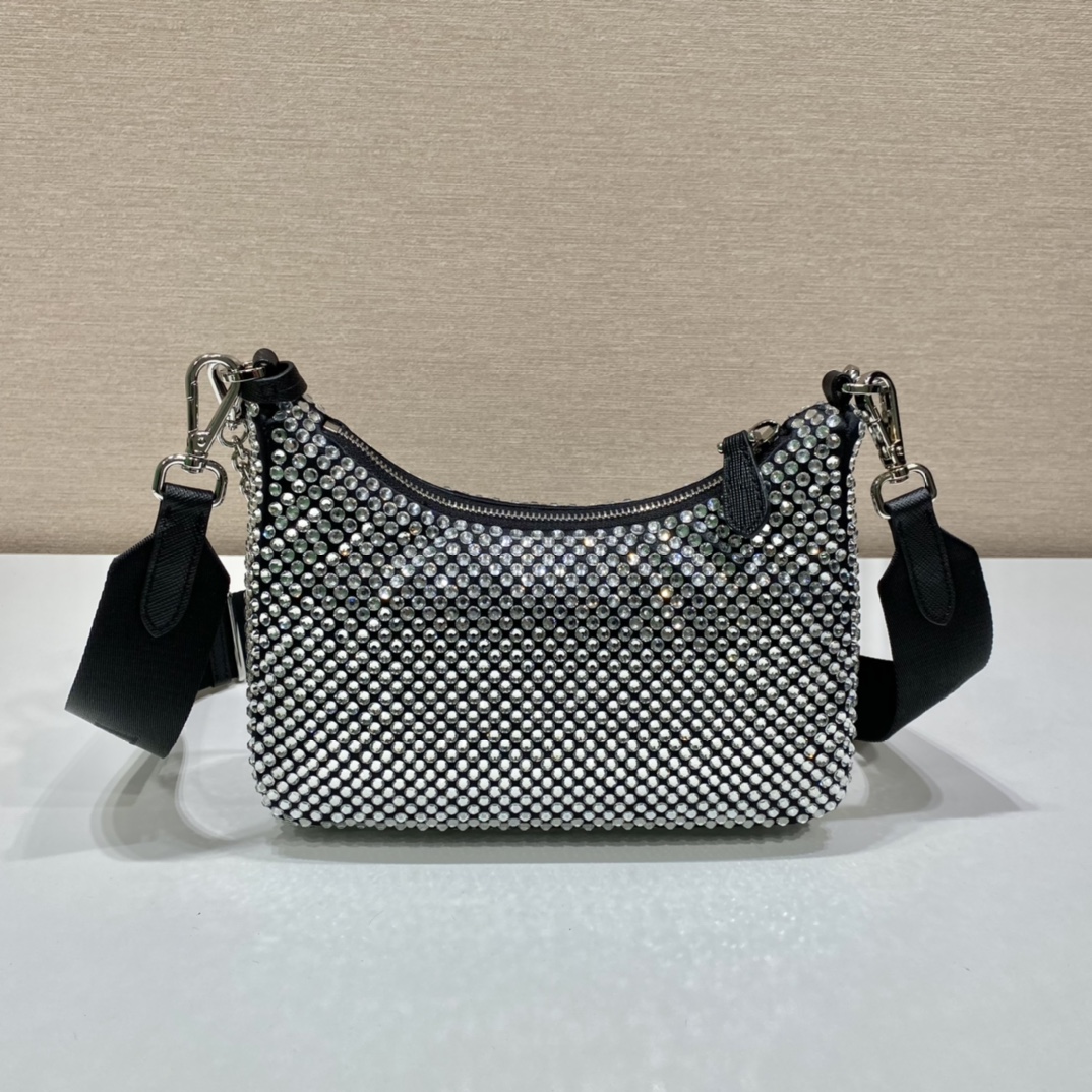 Pra*a re-edition 2005 bag