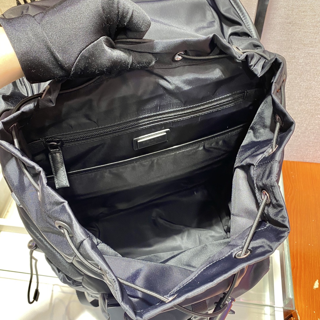 Pra*a  backpack