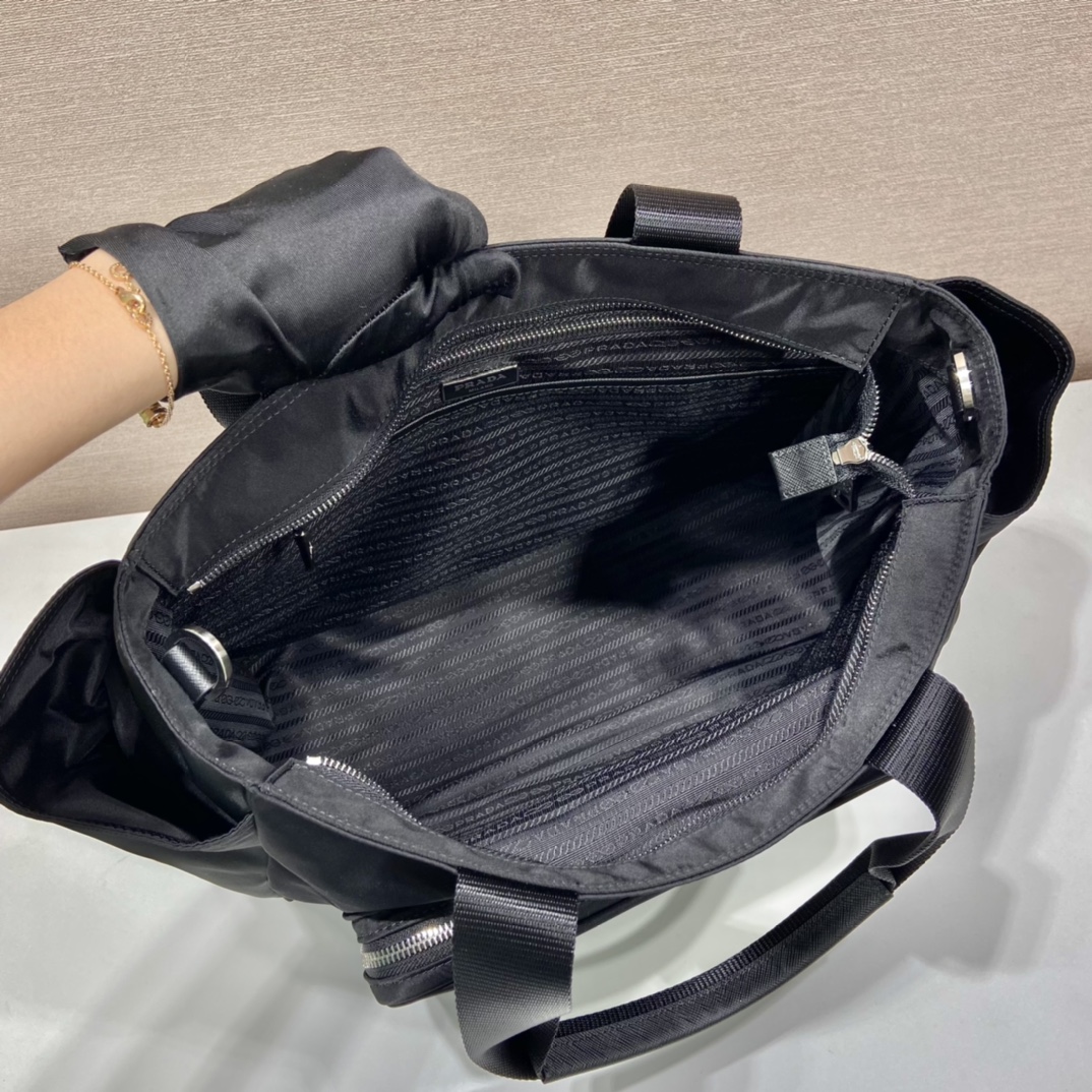 Pra*a re-nylon baby bag