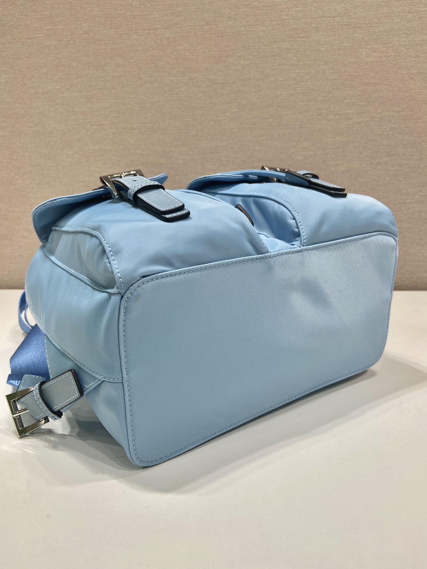 Pra*a small  backpack