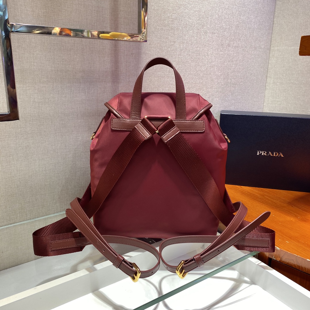 Pra*a small  backpack