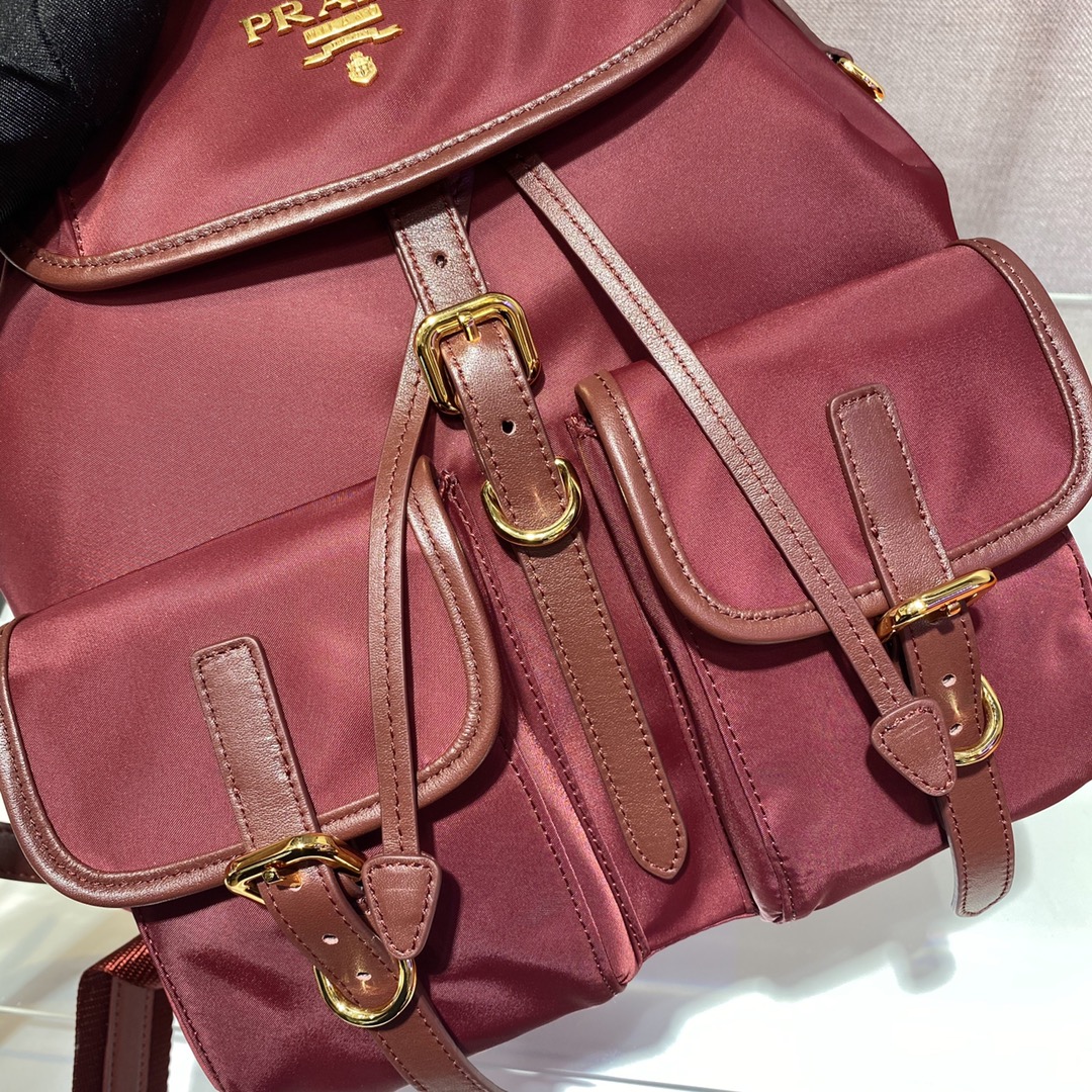 Pra*a small  backpack