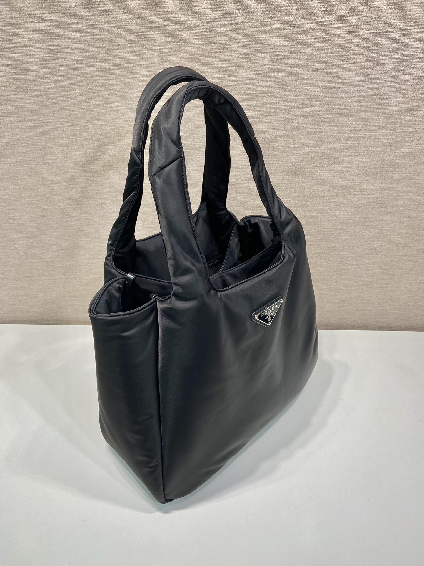 Pra*a large padded re-nylon tote bag
