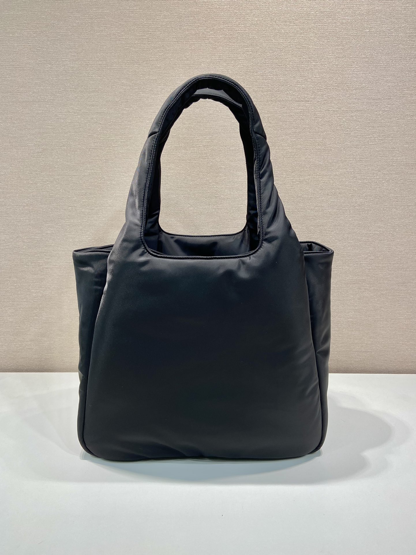Pra*a large padded re-nylon tote bag