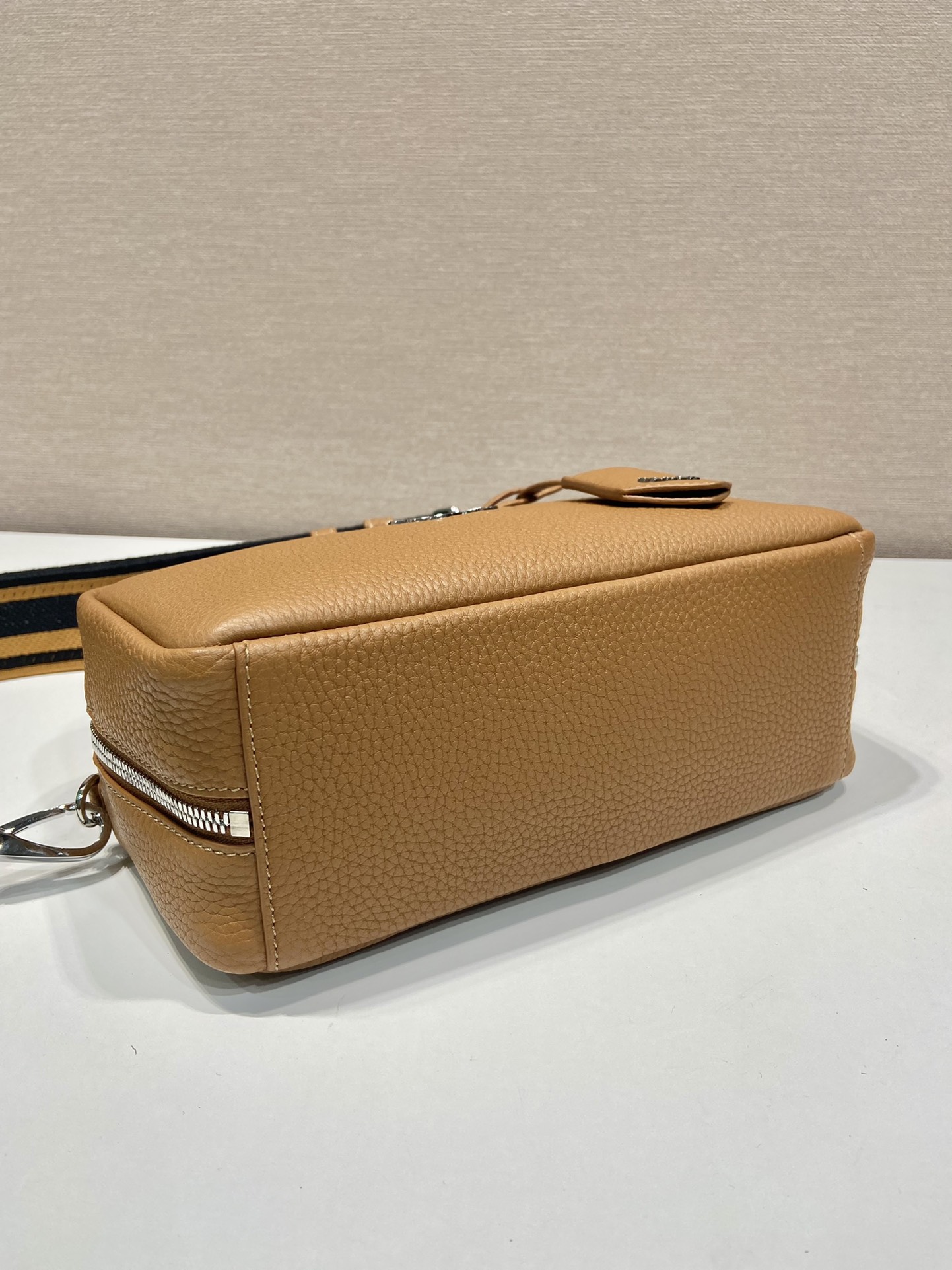 Pra*a leather top-handle bag